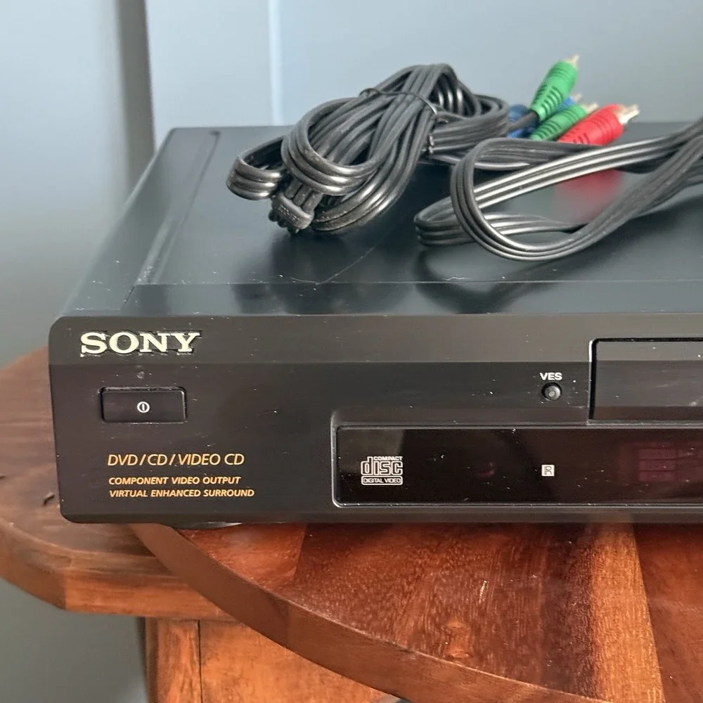 Sony DVP-S360 CD DVD Player w/ Remote RCA Cables Tested Working Dolby